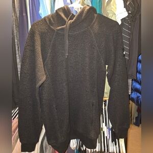 ALO Yoga Sherpa Hoodie black S hooded plush pockets unisex